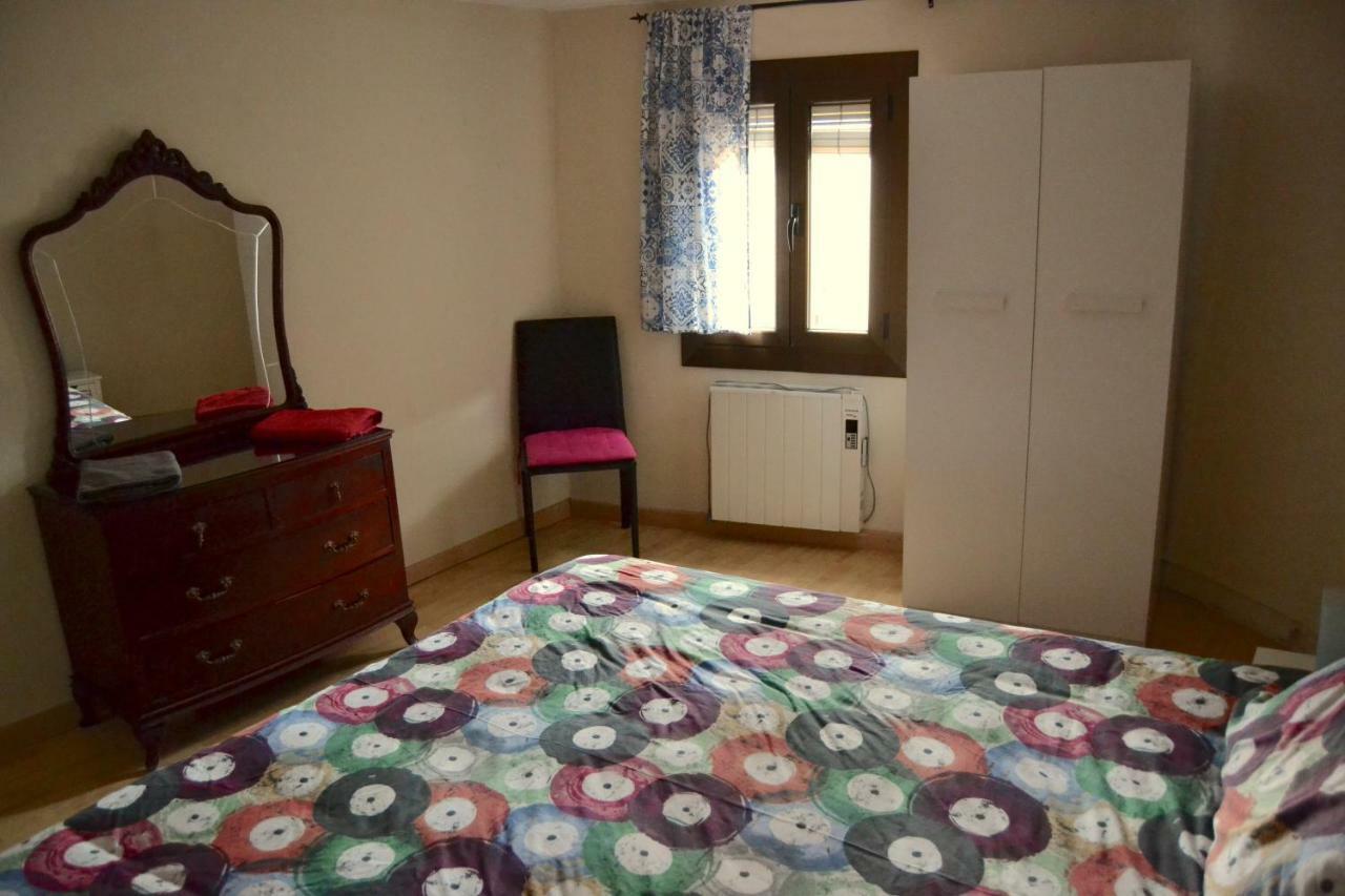 Hostel El Moli Органя Екстериор снимка